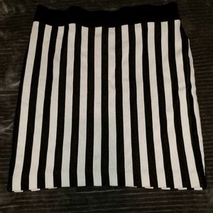 Black/White strip mini skirt; no brand